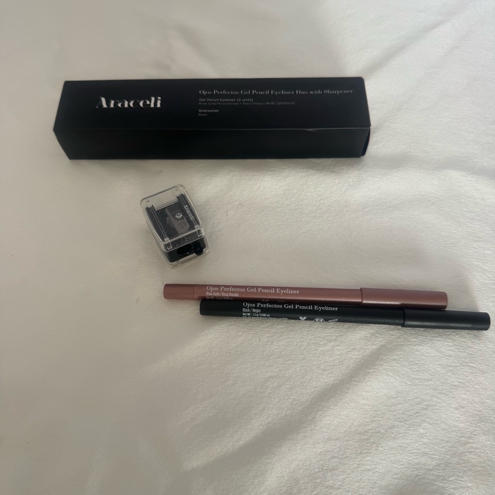 Araceli Ojos Perfectos Duo Gel Pencil Eyeliner With Sharpener